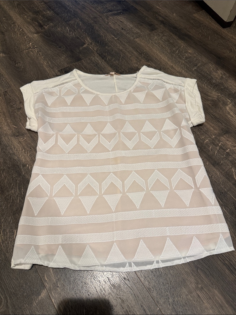 Skies Are Blue White Geometric Sheer Short Sleeve Top